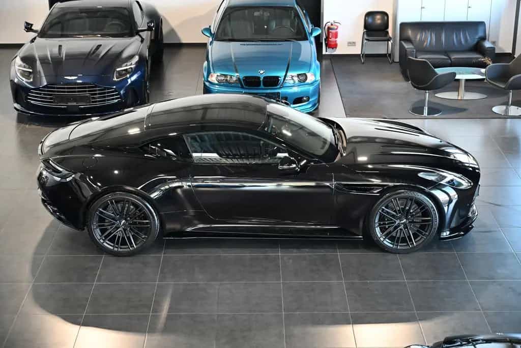 Aston Martin DB12 Coupe/Onyx Black/Sport Monotone/Dark Chrome 04/2026-photo-9