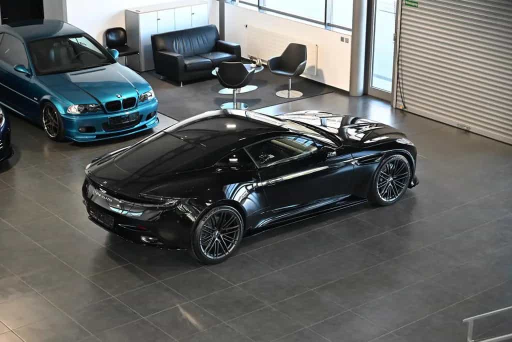 Aston Martin DB12 Coupe/Onyx Black/Sport Monotone/Dark Chrome 04/2026-photo-13
