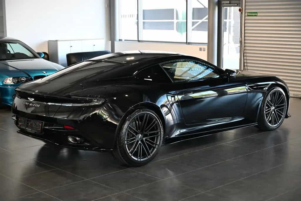 Aston Martin DB12 Coupe/Onyx Black/Sport Monotone/Dark Chrome 04/2026-photo-15