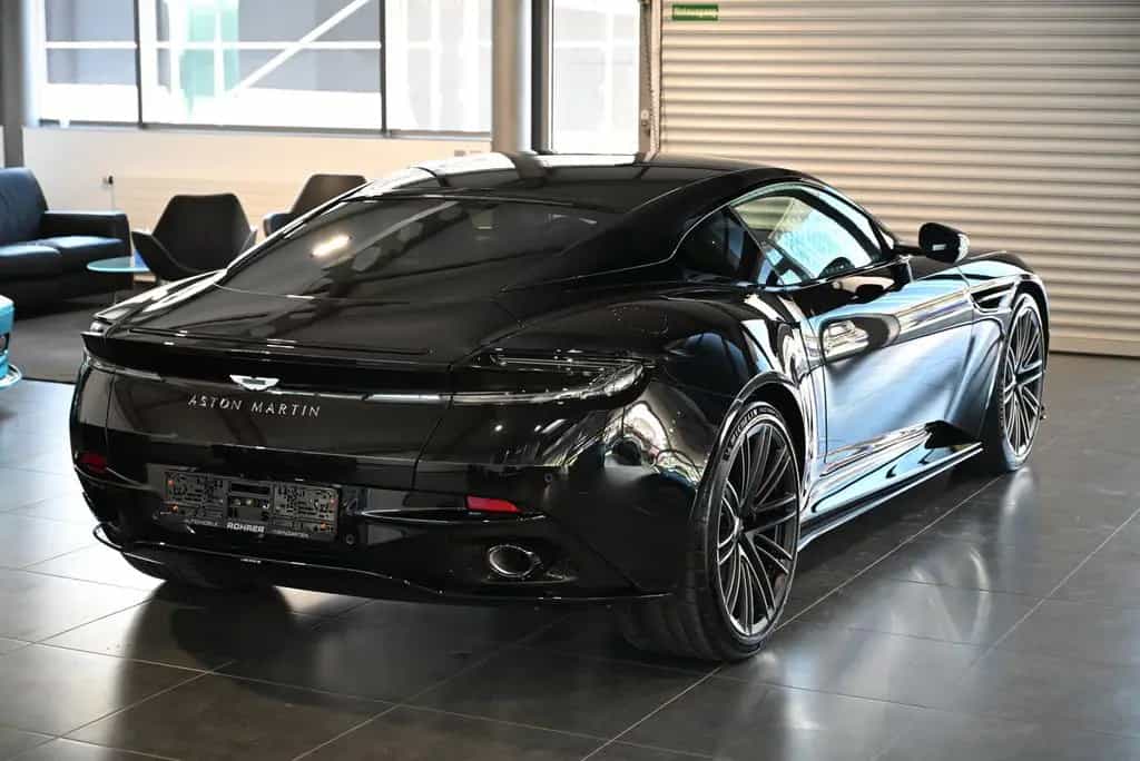 Aston Martin DB12 Coupe/Onyx Black/Sport Monotone/Dark Chrome 04/2026-photo-16
