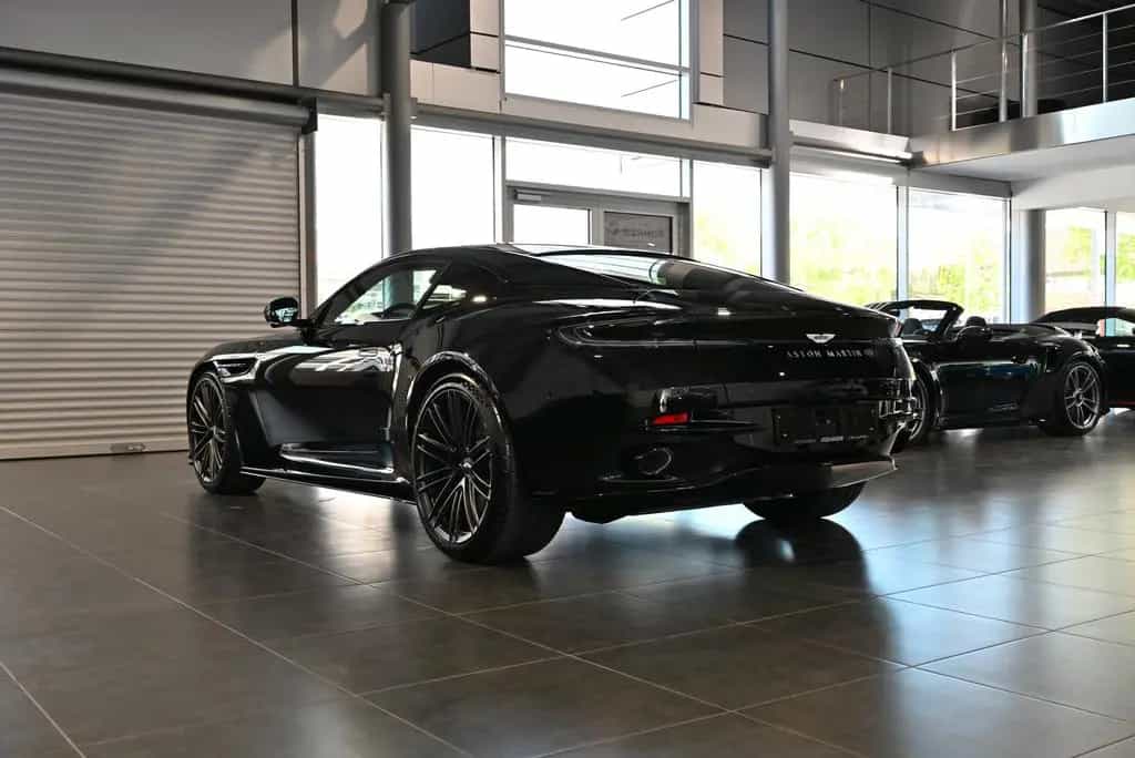 Aston Martin DB12 Coupe/Onyx Black/Sport Monotone/Dark Chrome 04/2026-photo-19