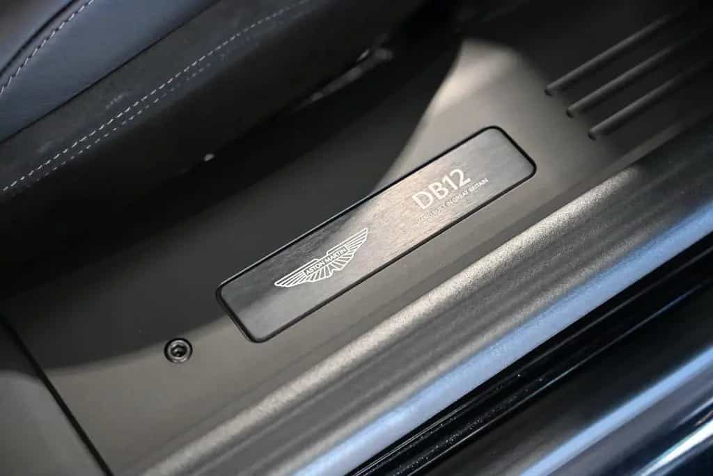 Aston Martin DB12 Coupe/Onyx Black/Sport Monotone/Dark Chrome 04/2026-photo-45