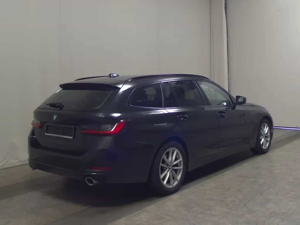 BMW 320 dA Touring Navi LED Curved HuD AHK ACC Shz 03/2023-photo-3