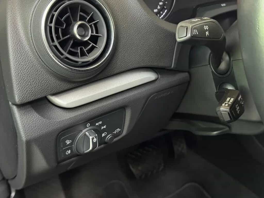 Audi A3 Limo 35 TFSI S-Tronic/ACC/MMI/LED/Alcantara 05/2019-photo-9