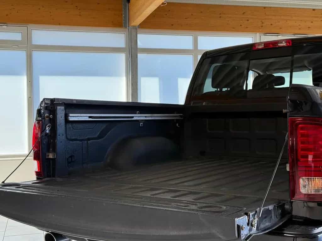 Dodge RAM 1500 HEMI 5.7 V8 4X4-AHK/Kamera/LPG/Alpine 07/2017-photo-12
