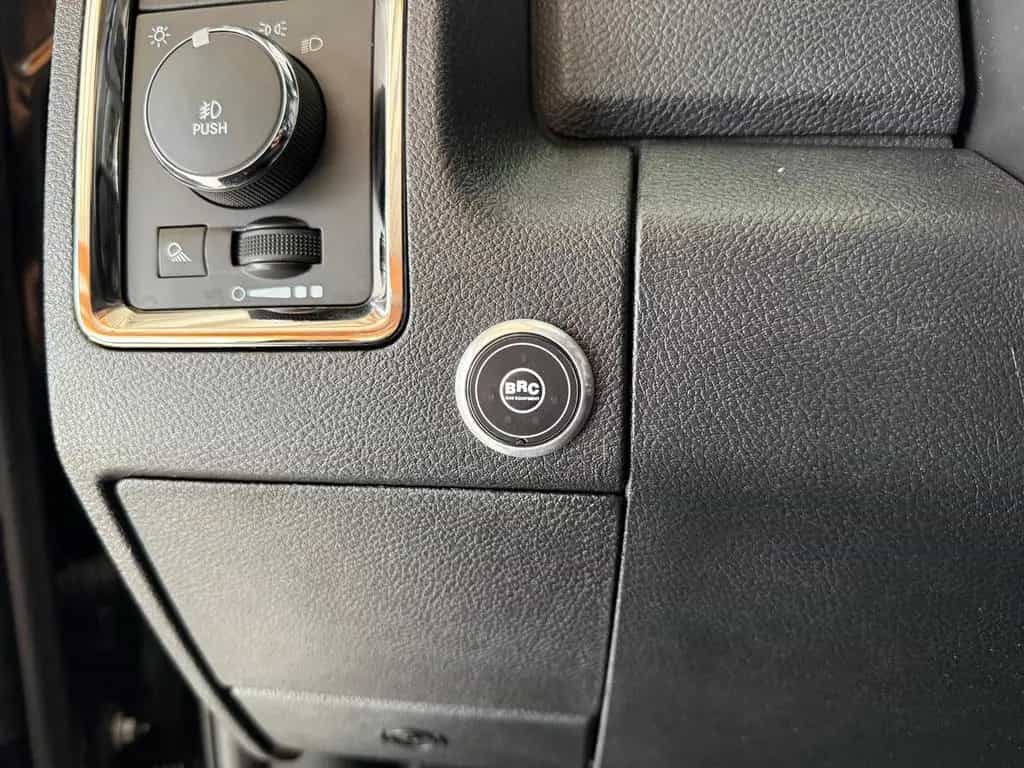 Dodge RAM 1500 HEMI 5.7 V8 4X4-AHK/Kamera/LPG/Alpine 07/2017-photo-18
