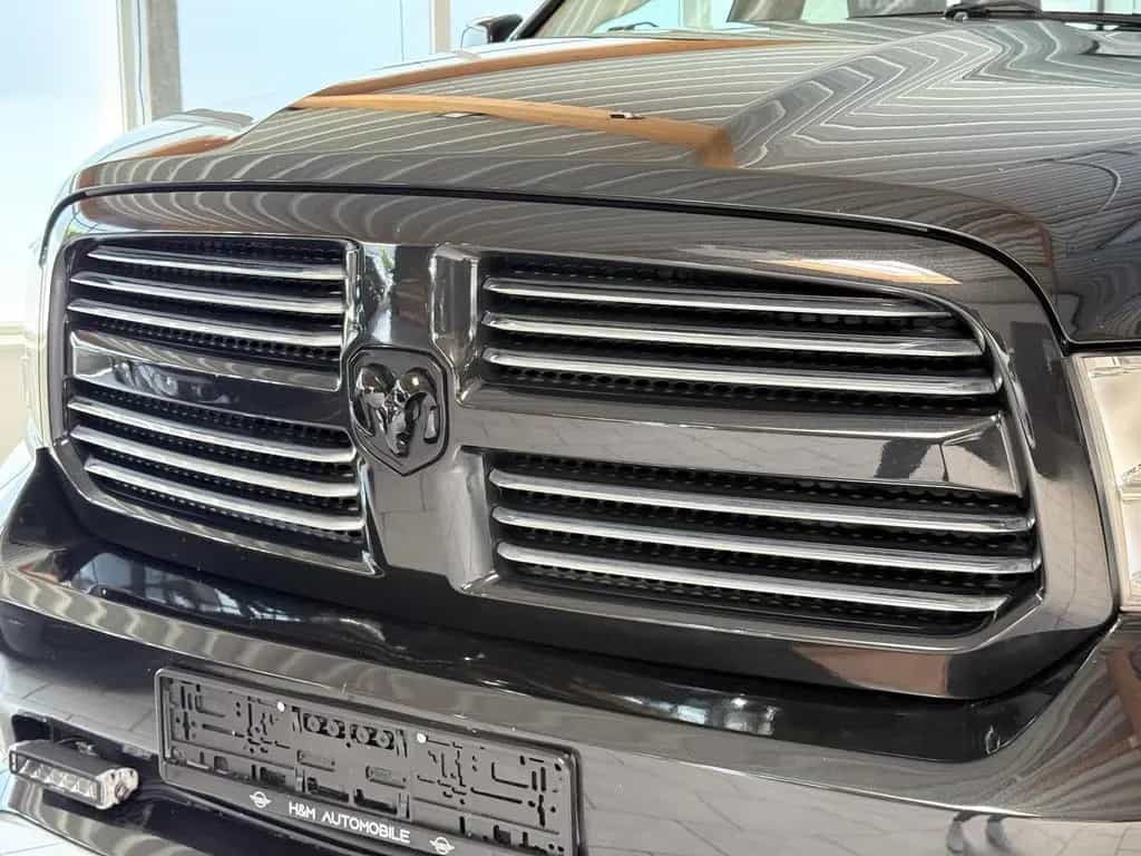 Dodge RAM 1500 HEMI 5.7 V8 4X4-AHK/Kamera/LPG/Alpine 07/2017-photo-4