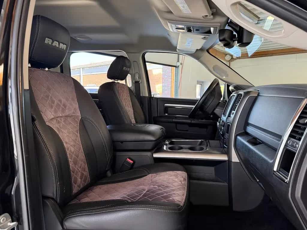 Dodge RAM 1500 HEMI 5.7 V8 4X4-AHK/Kamera/LPG/Alpine 07/2017-photo-5