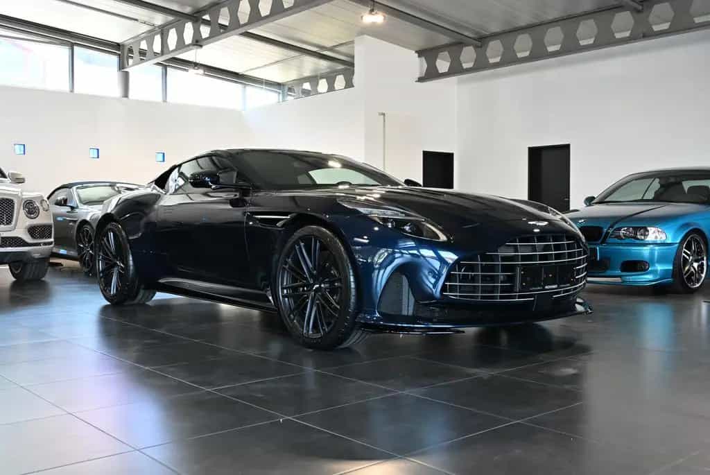 Aston Martin DB12 Coupe/Midnight Blue Metallic/Sport Monotone 04/2026-photo-1