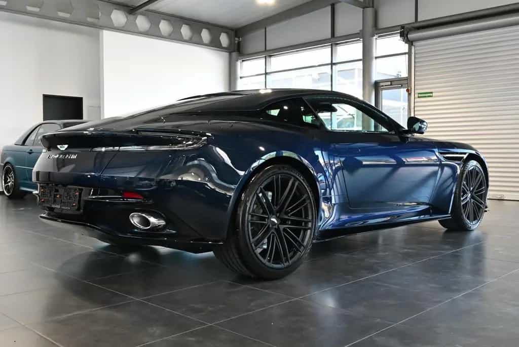 Aston Martin DB12 Coupe/Midnight Blue Metallic/Sport Monotone 04/2026-photo-13