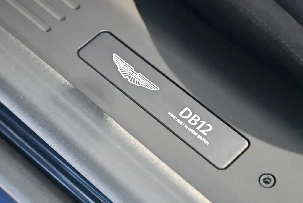 Aston Martin DB12 Coupe/Midnight Blue Metallic/Sport Monotone 04/2026-photo-27
