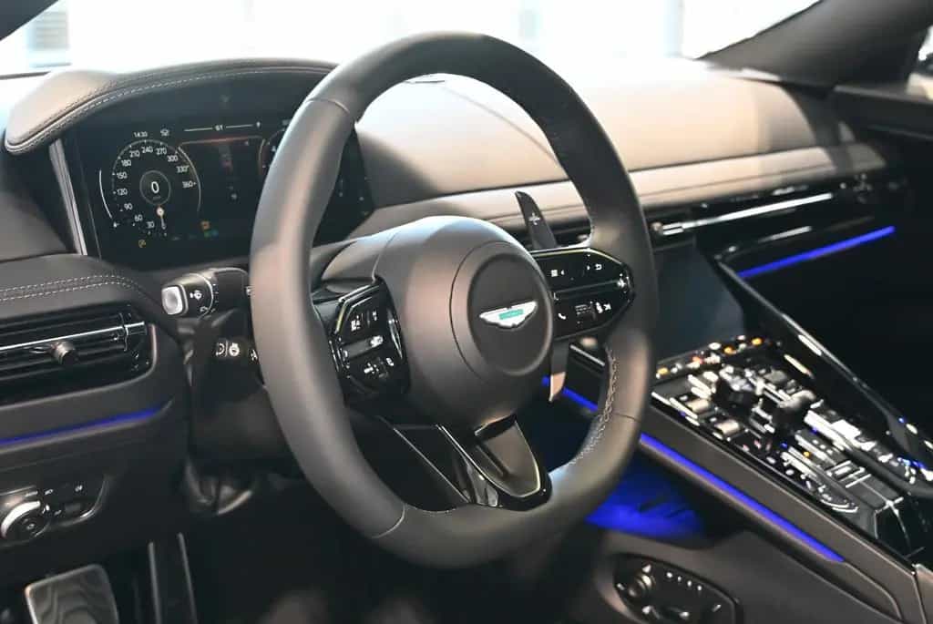 Aston Martin DB12 Coupe/Midnight Blue Metallic/Sport Monotone 04/2026-photo-29