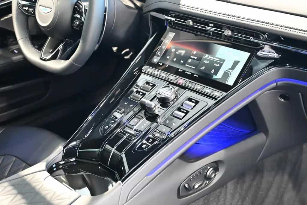 Aston Martin DB12 Coupe/Midnight Blue Metallic/Sport Monotone 04/2026-photo-37