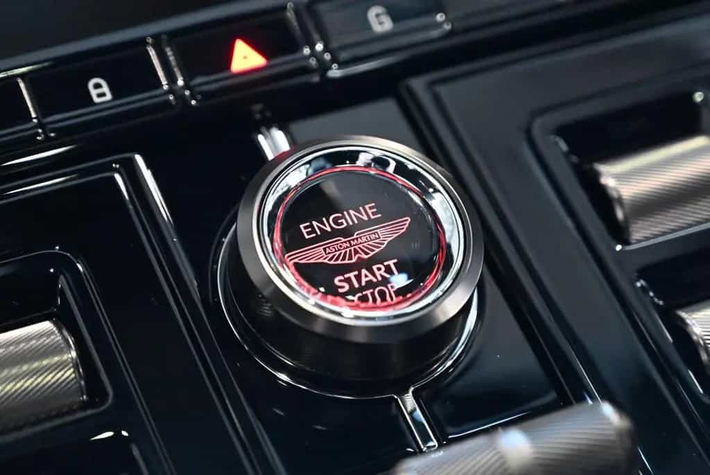 Aston Martin DB12 Coupe/Midnight Blue Metallic/Sport Monotone 04/2026-photo-42