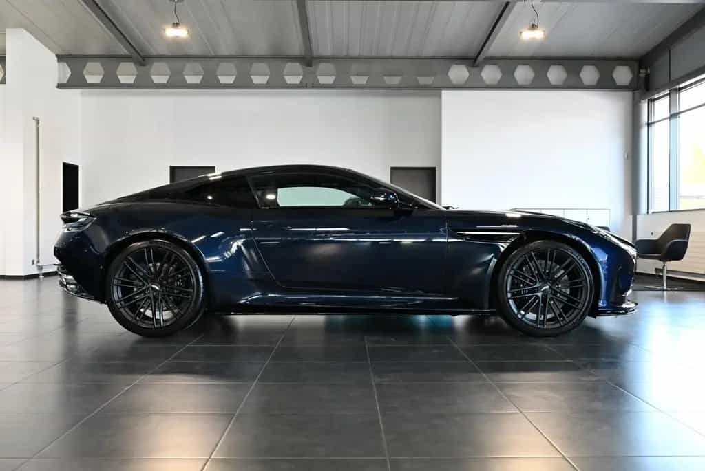 Aston Martin DB12 Coupe/Midnight Blue Metallic/Sport Monotone 04/2026-photo-9