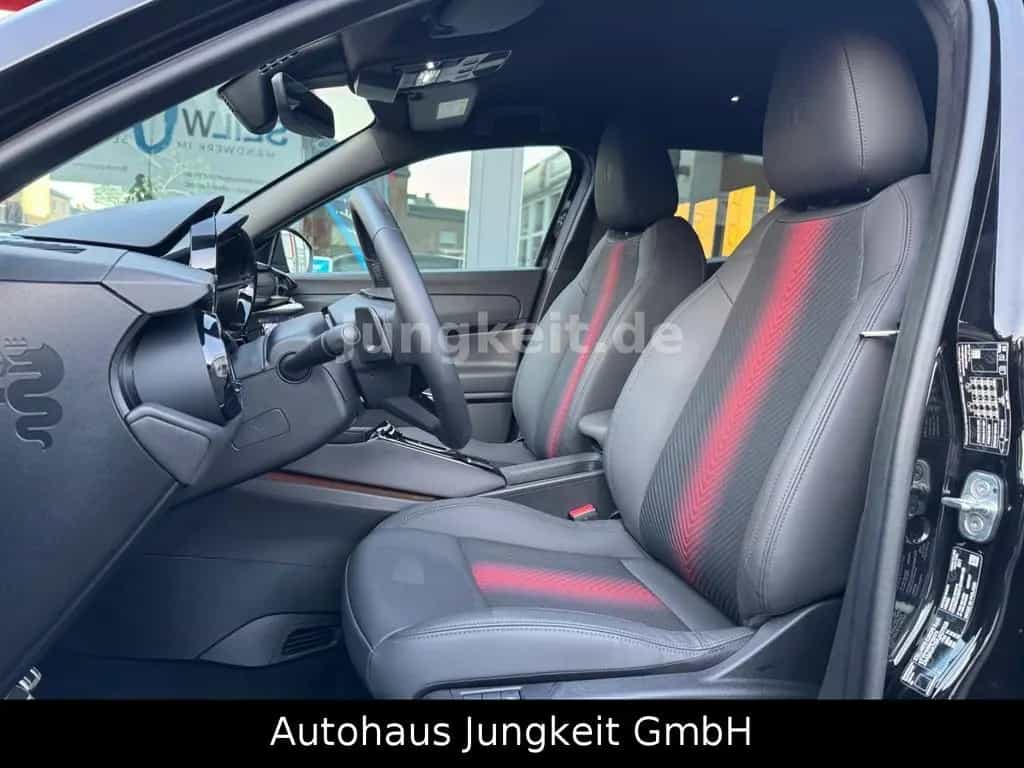 Alfa Romeo Junior Ibrida 1.2 VGT 48V-Hybrid 100 kW Speciale 08/2025-photo-18