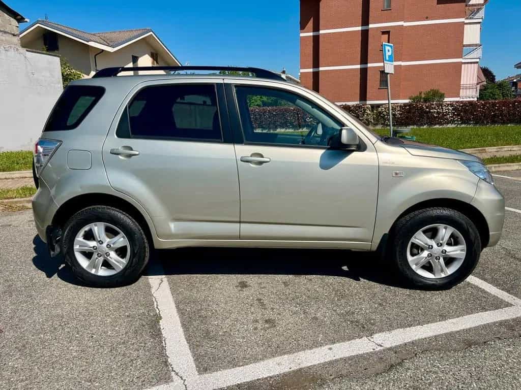 Daihatsu Terios 1.5 4x4 2 anni di garanzia 74000 06/2009-photo-3