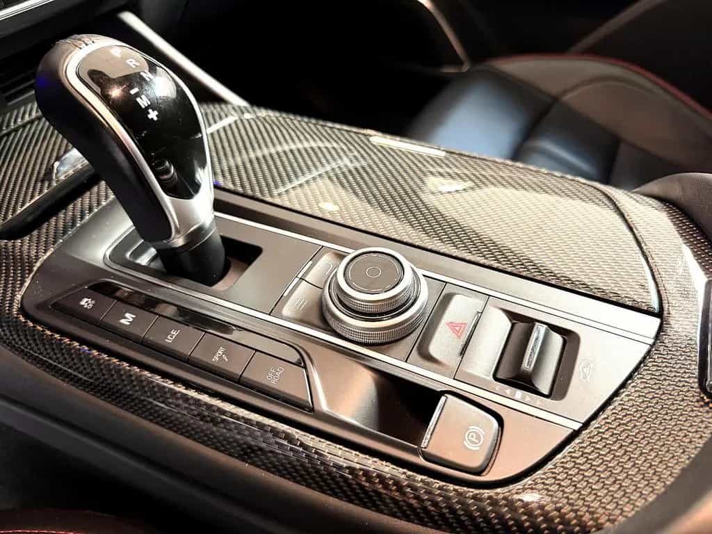 Maserati Levante S/CARBON/HARMAN-KARDON/KAMERA/BRD 12/2017-photo-12