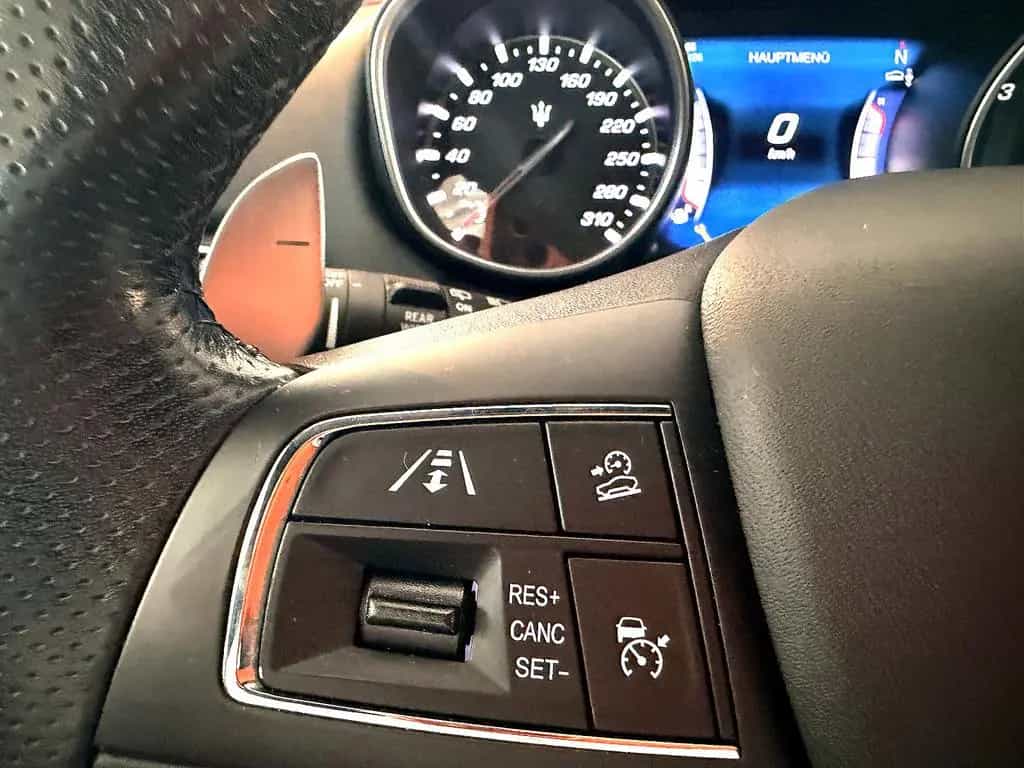 Maserati Levante S/CARBON/HARMAN-KARDON/KAMERA/BRD 12/2017-photo-28