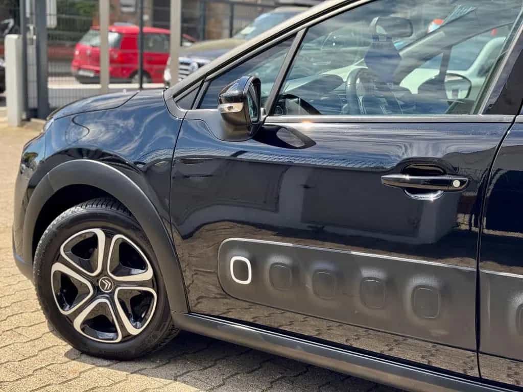 Citroën C3 Shine 1.2 PureTech*AUTOM*CARPLAY*SHZ*PDC*SPUR 01/2019-photo-12
