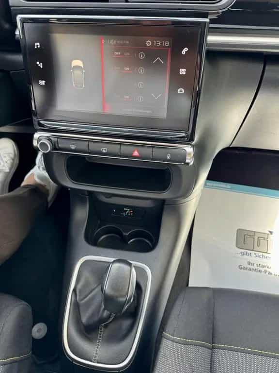 Citroën C3 Shine 1.2 PureTech*AUTOM*CARPLAY*SHZ*PDC*SPUR 01/2019-photo-35