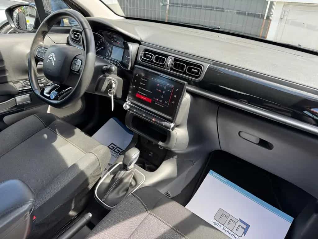 Citroën C3 Shine 1.2 PureTech*AUTOM*CARPLAY*SHZ*PDC*SPUR 01/2019-photo-39