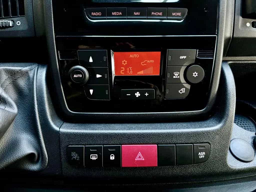 Citroën Jumper 2.2 HDi L2H2 3,5t 3SITZ KLIMA PDC CAM NAV 11/2021-photo-22