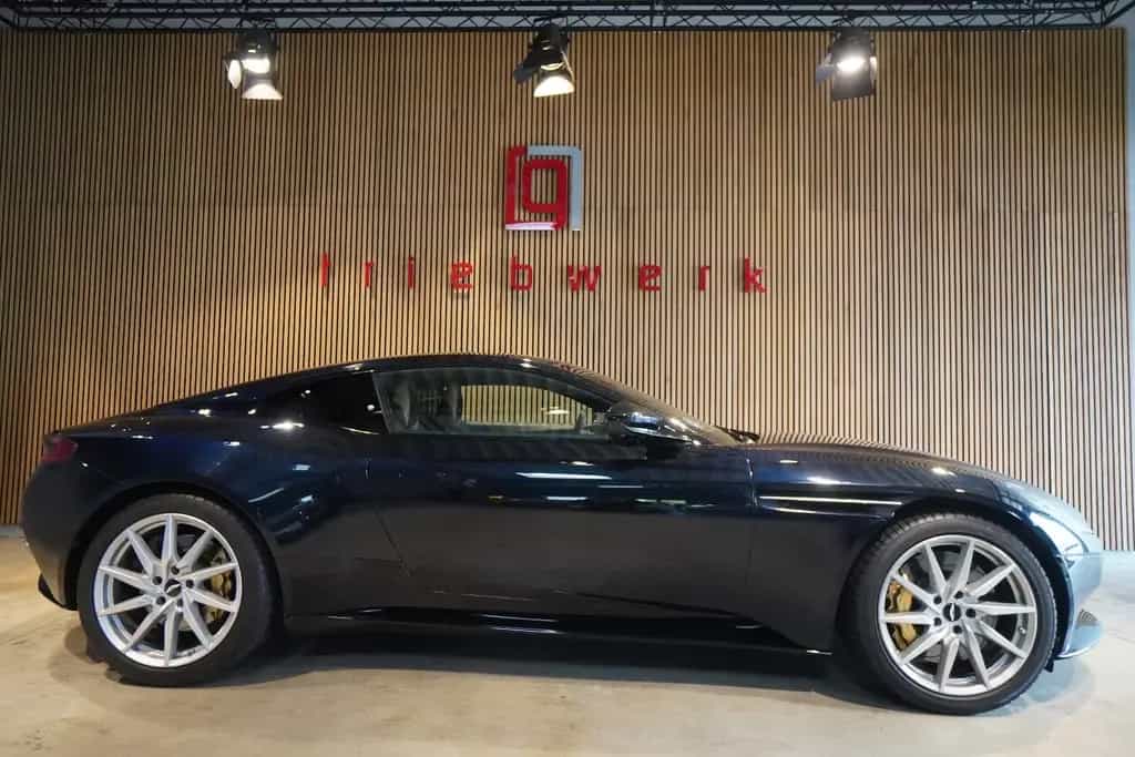 Aston Martin DB11 4.0 V8-Bang& Olufsen-Facelift-20 Zoll- 04/2022-photo-0