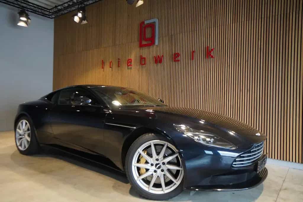 Aston Martin DB11 4.0 V8-Bang& Olufsen-Facelift-20 Zoll- 04/2022-photo-1