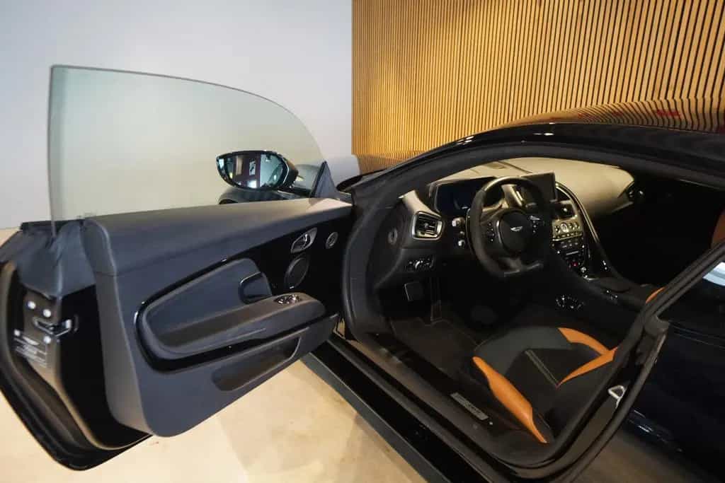 Aston Martin DB11 4.0 V8-Bang& Olufsen-Facelift-20 Zoll- 04/2022-photo-11
