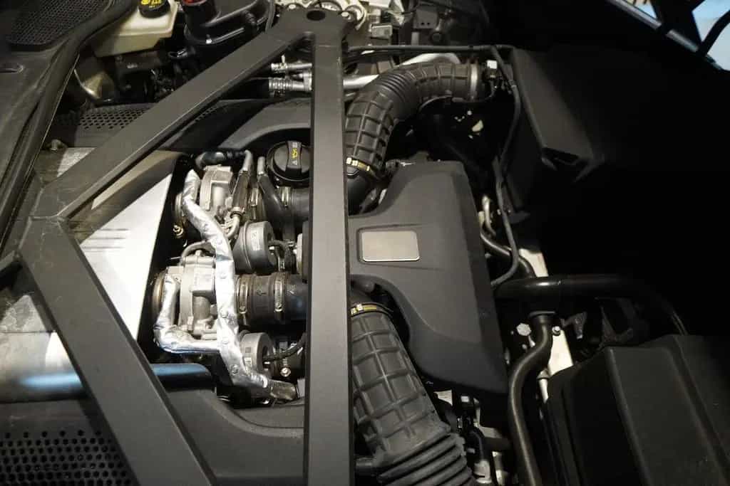 Aston Martin DB11 4.0 V8-Bang& Olufsen-Facelift-20 Zoll- 04/2022-photo-18