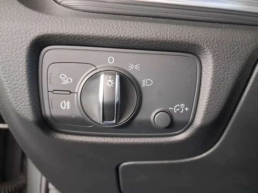 Audi A3 30TFSI sport+XENON+NAVI+AHK+TEMPO+PDC 06/2017-photo-18