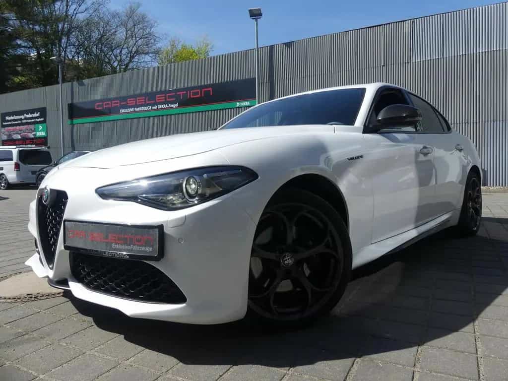 Alfa Romeo Giulia Veloce 2.0 Turbo 16V Ti Q4 ALCANT/NAV/KAM 02/2019-photo-1