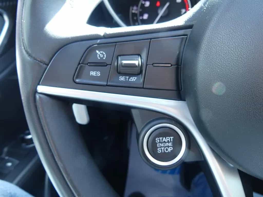 Alfa Romeo Giulia Veloce 2.0 Turbo 16V Ti Q4 ALCANT/NAV/KAM 02/2019-photo-10