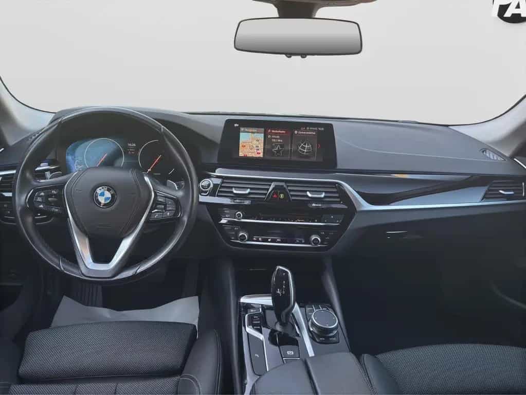 BMW 5 Series 520d SportLine*TÜV*Inspektion*12M Gara*scheckhft 04/2019-photo-17