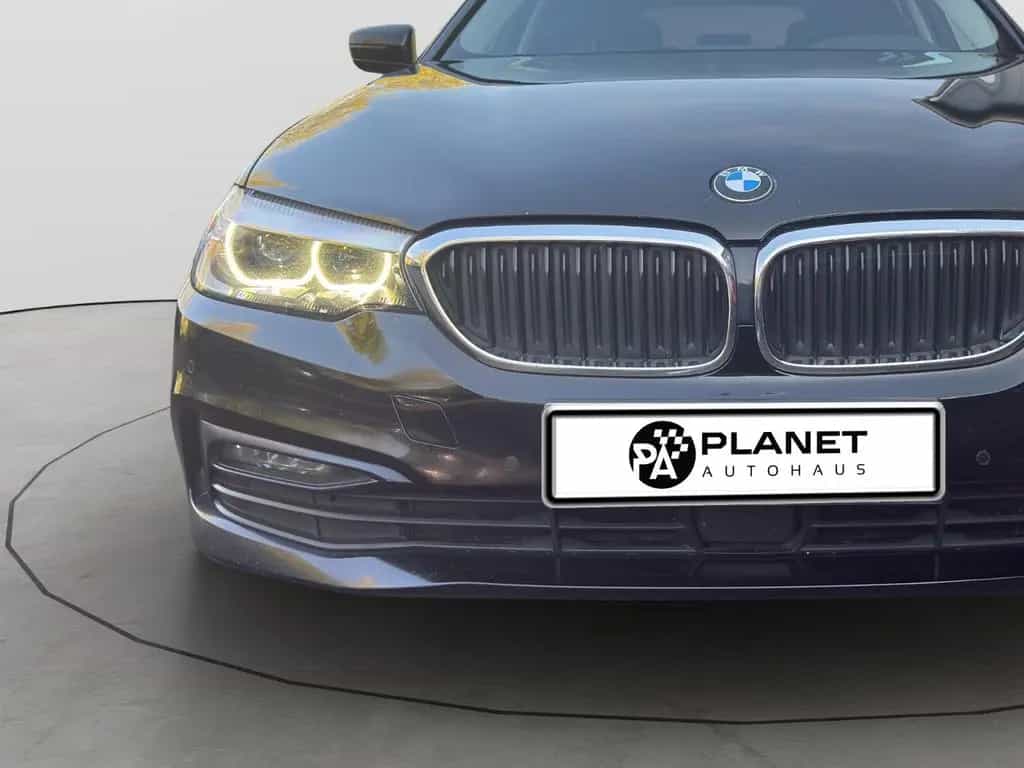 BMW 5 Series 520d SportLine*TÜV*Inspektion*12M Gara*scheckhft 04/2019-photo-25