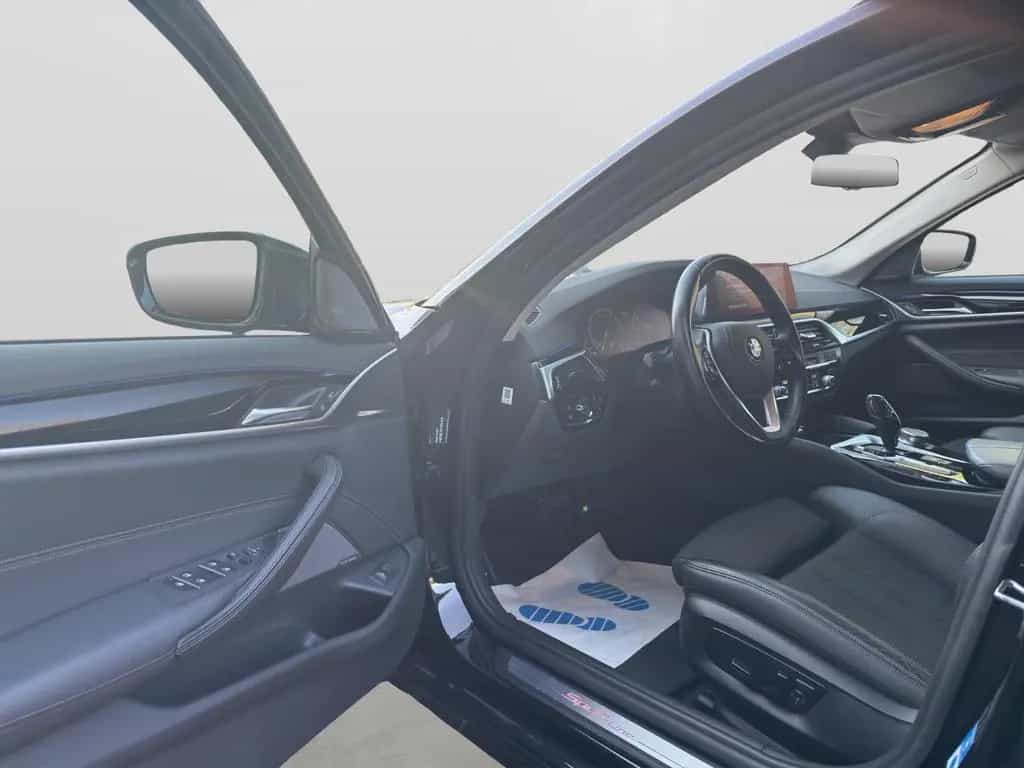 BMW 5 Series 520d SportLine*TÜV*Inspektion*12M Gara*scheckhft 04/2019-photo-27