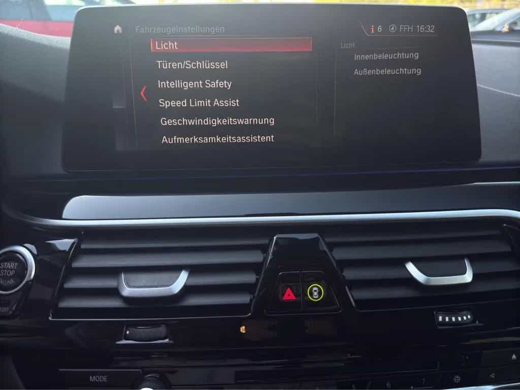 BMW 5 Series 520d SportLine*TÜV*Inspektion*12M Gara*scheckhft 04/2019-photo-32