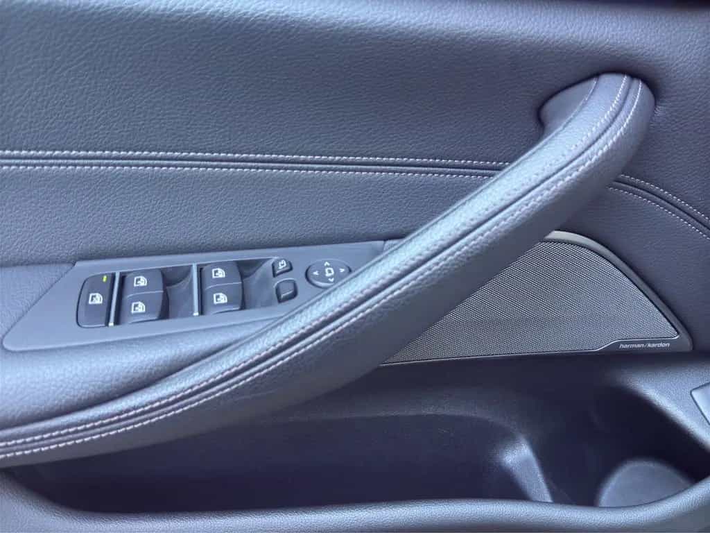 BMW 5 Series 520d SportLine*TÜV*Inspektion*12M Gara*scheckhft 04/2019-photo-40