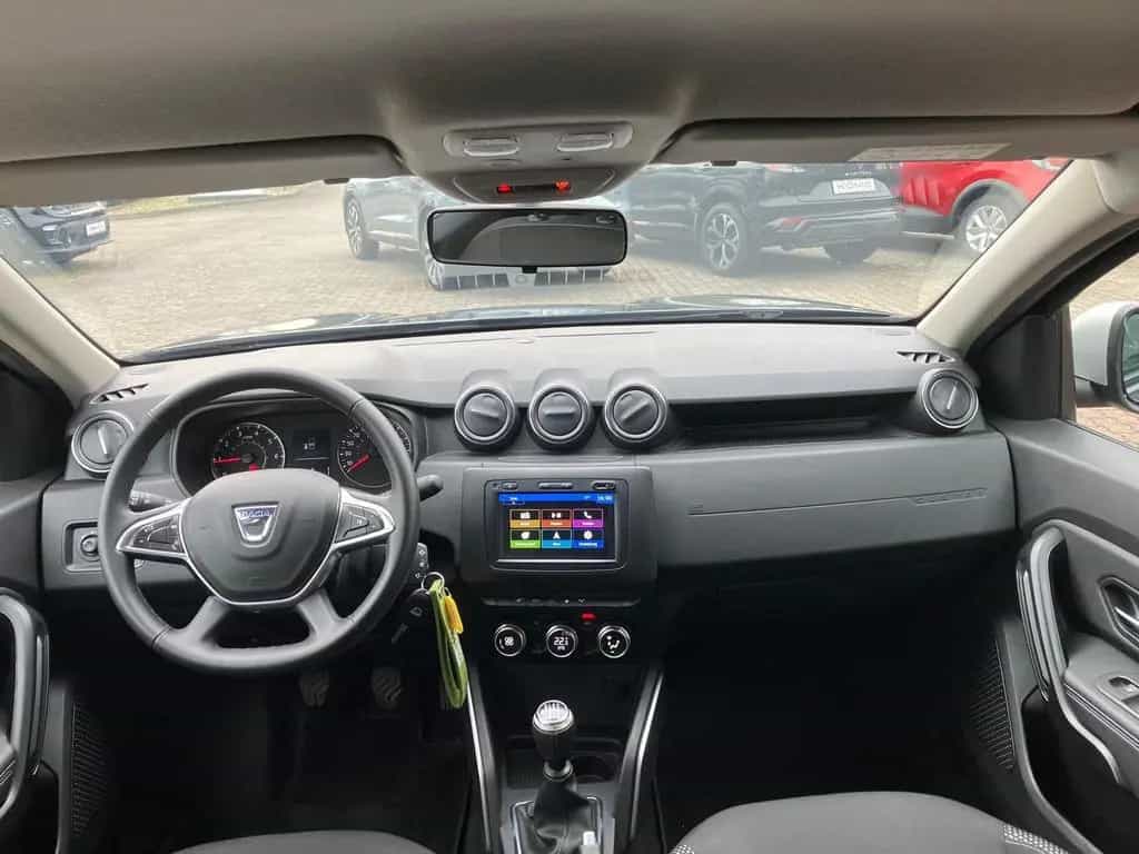 Dacia Duster 130 PS Kamera Klimaautomatik Navi 08/2019-photo-10