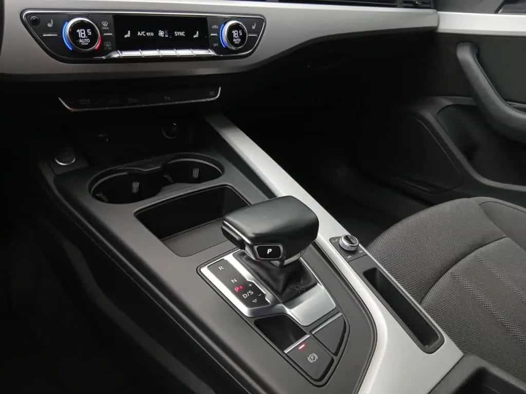 Audi A4 Lim. 40 TDI Adv. S tronic *NAV+*R-CAM*SHZ* 03/2021-photo-19