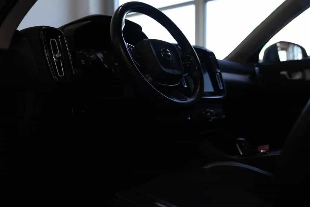 Volvo XC40 Momentum AWD 08/2018-photo-13