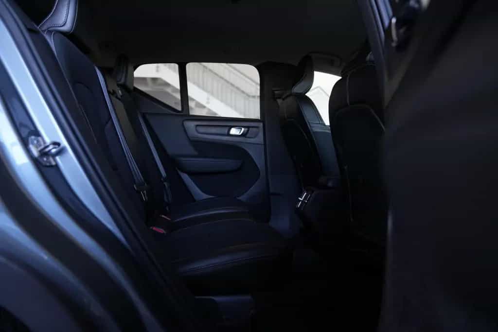 Volvo XC40 Momentum AWD 08/2018-photo-14