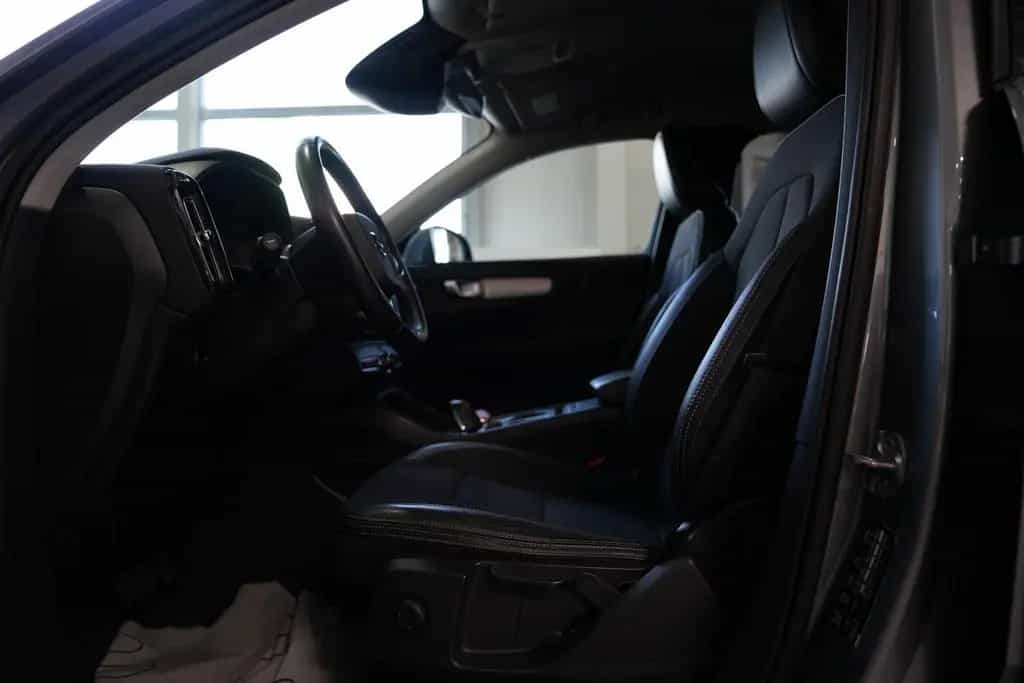 Volvo XC40 Momentum AWD 08/2018-photo-15