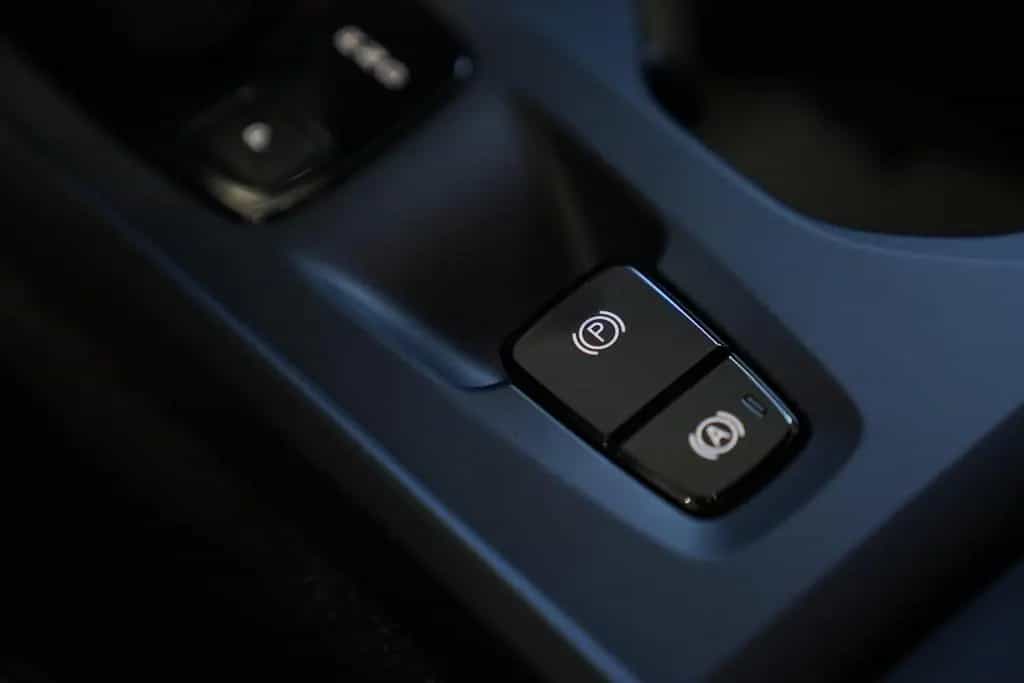 Volvo XC40 Momentum AWD 08/2018-photo-24