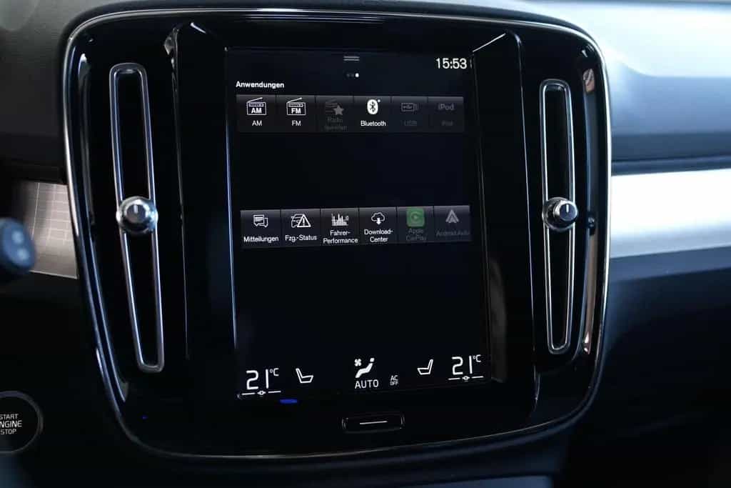 Volvo XC40 Momentum AWD 08/2018-photo-33
