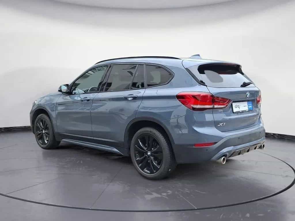 BMW X1 sDrive20i Sport Line Steptronic DCT Klimaaut. 04/2022-photo-3