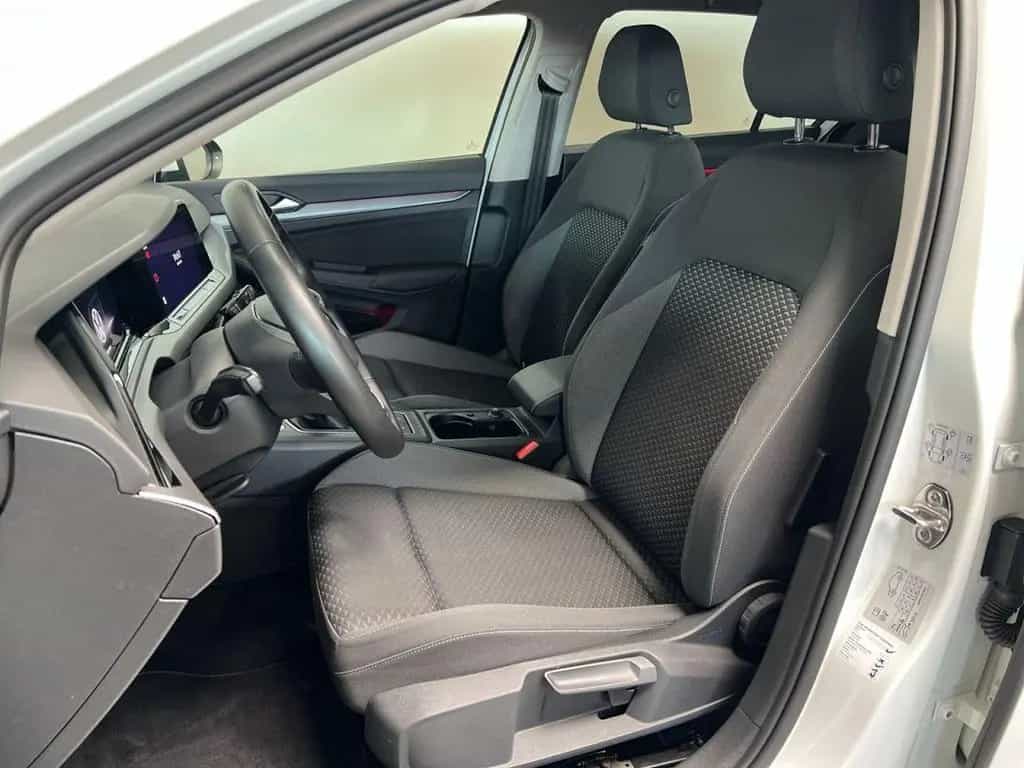 Volkswagen Golf 8 ACTIVE 1.5 TSI HEAD-UP NAVI 12/2022-photo-5