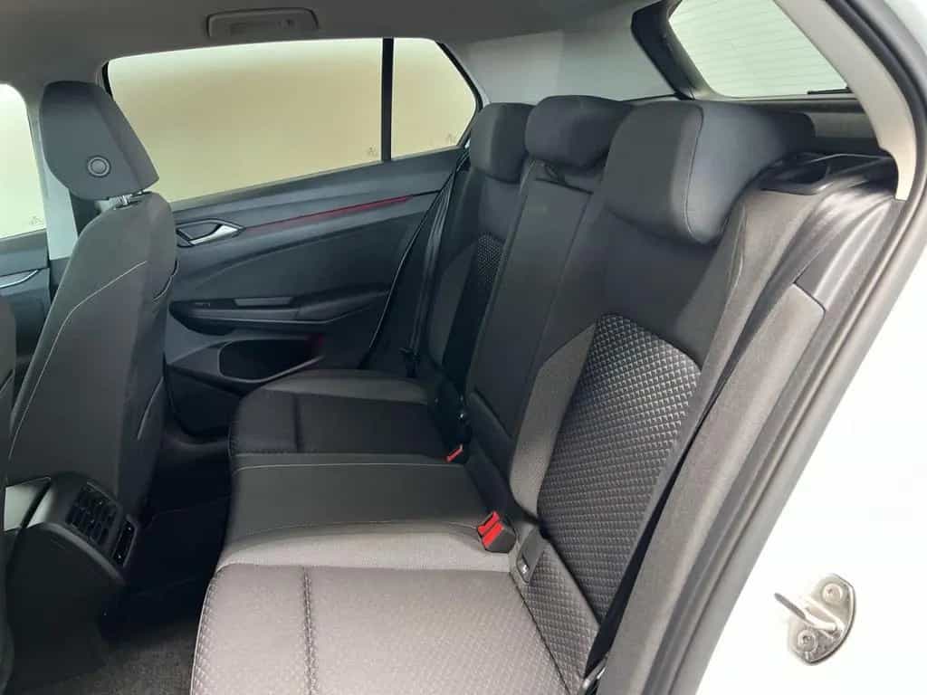 Volkswagen Golf 8 ACTIVE 1.5 TSI HEAD-UP NAVI 12/2022-photo-6