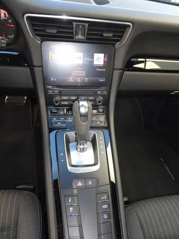 Porsche 911 Carrera T 12/2018-photo-13